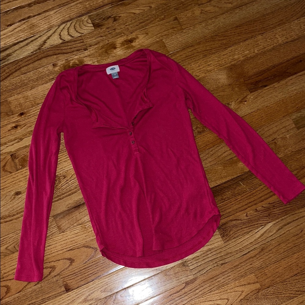 Old Navy Women's Vibrant Red Long Sleeve Tee